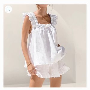 Piyama white sleepwear set!